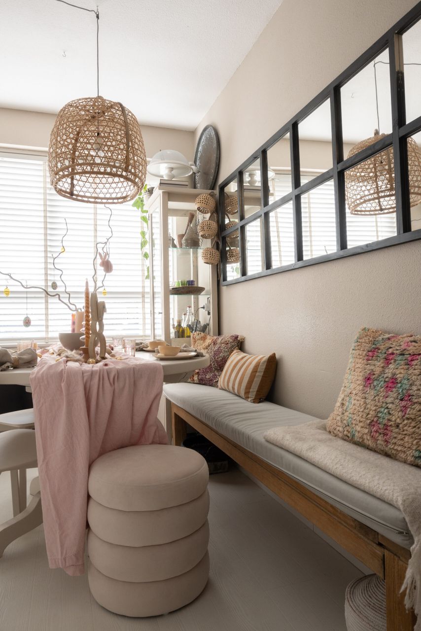 Pastelkleuren tafel dekken 