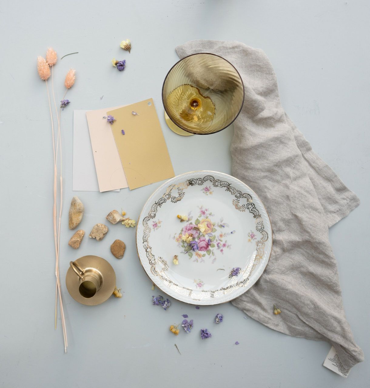 Moodboard kleuradvies grijsgroen geel 